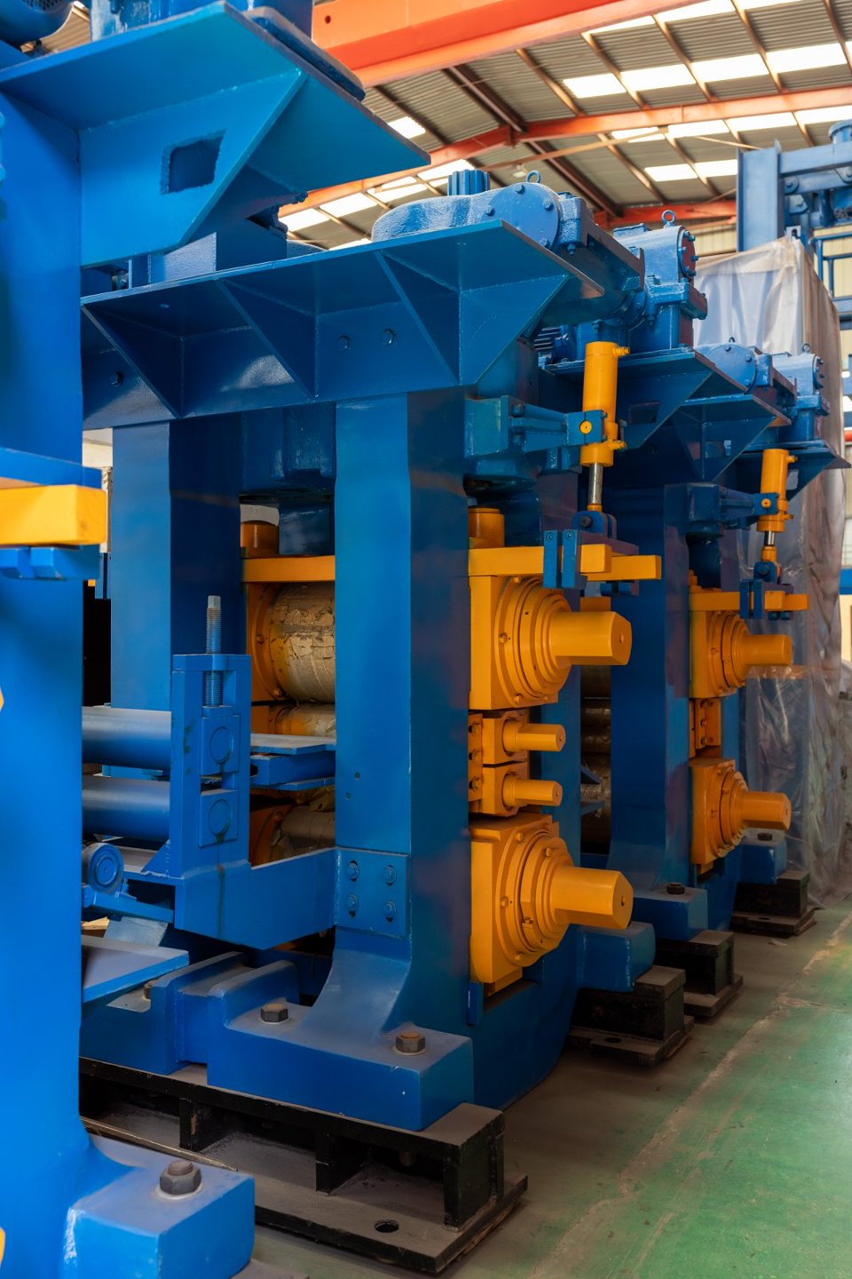 Four roll rolling mill - Image 3
