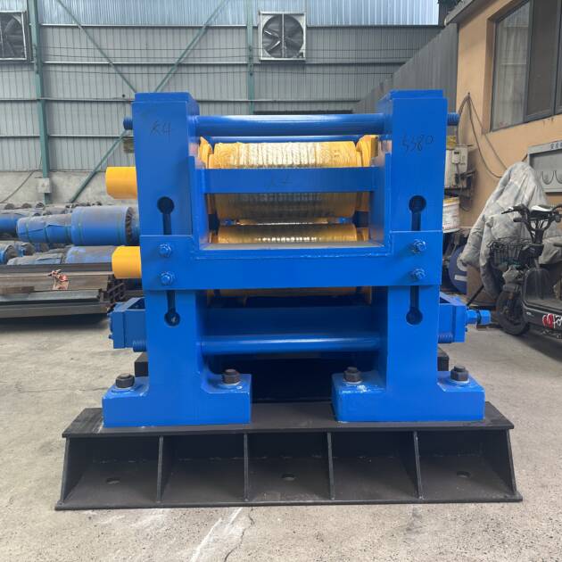 Two roll rolling mill