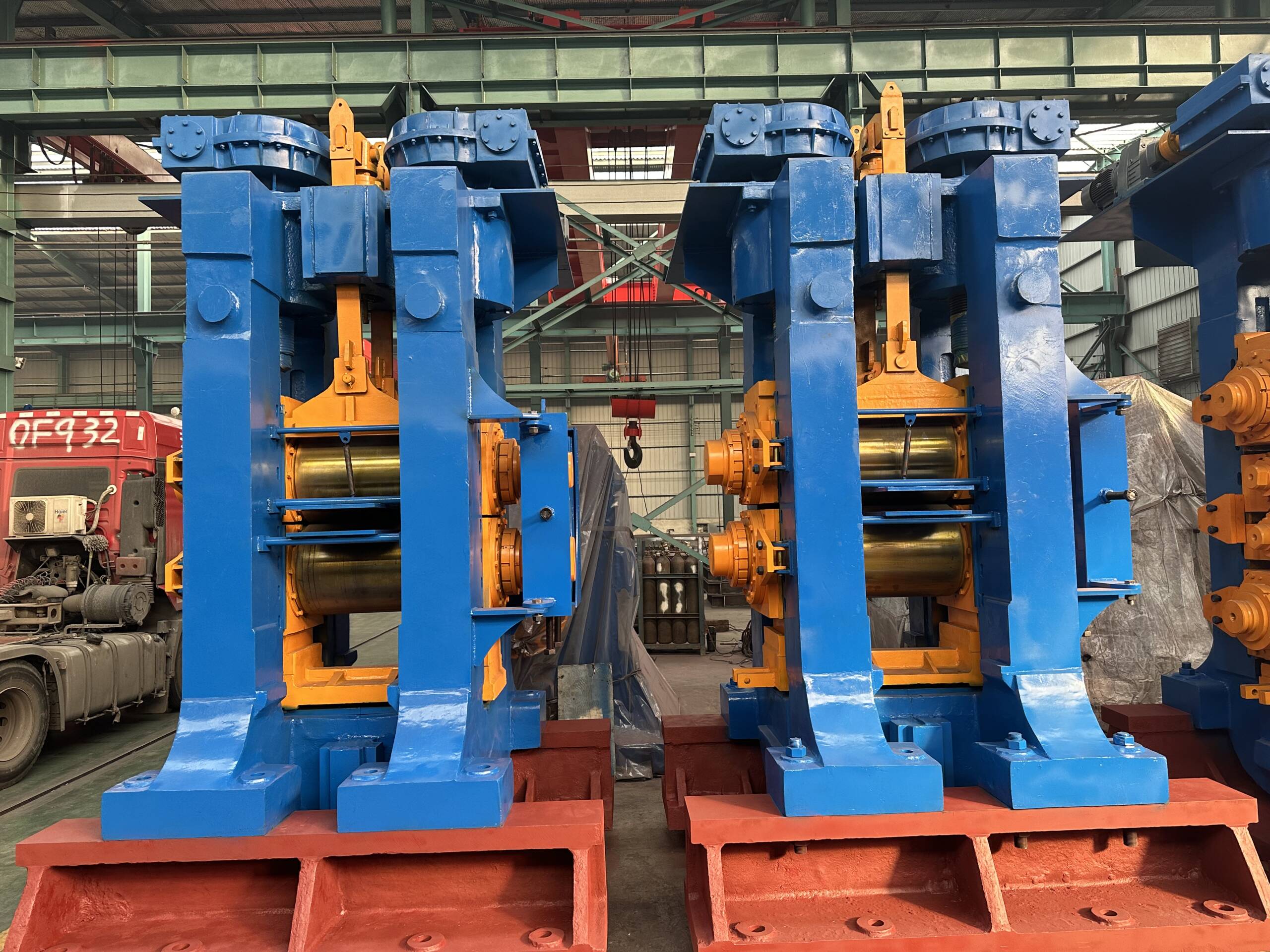 Three roll rolling mill - Image 10